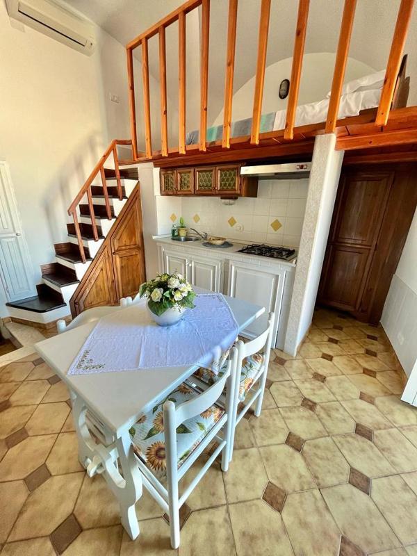 Studio with Balcony and Sea View image 3