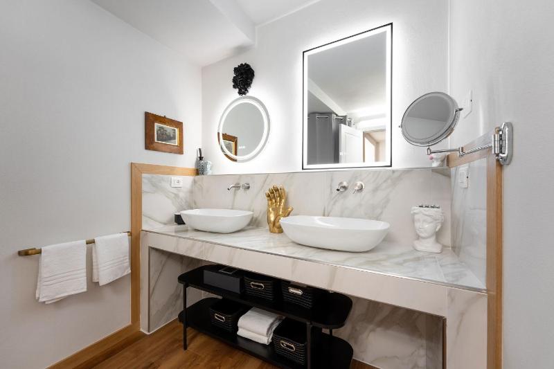 Guicciardini Apartment - image 4
