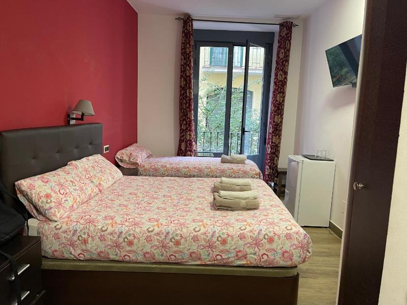 Hostal Corazón de Madrid 1 - image 9