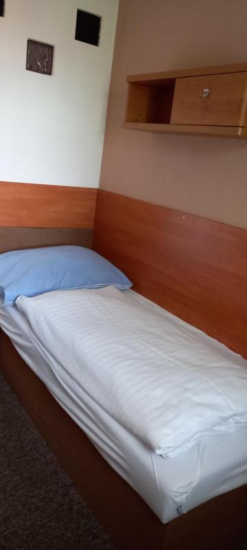 Single Room image 4