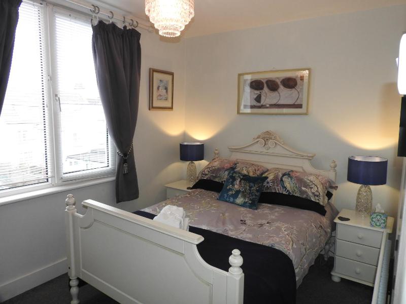 Deluxe Double Room with Shower image 1