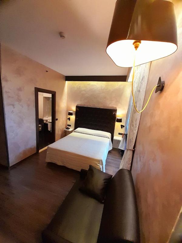 Junior Suite image 2