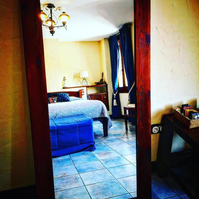 Double Room with Private Bathroom image 1