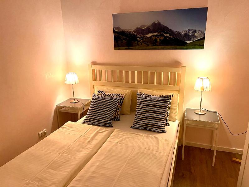 One-Bedroom Apartment image 3