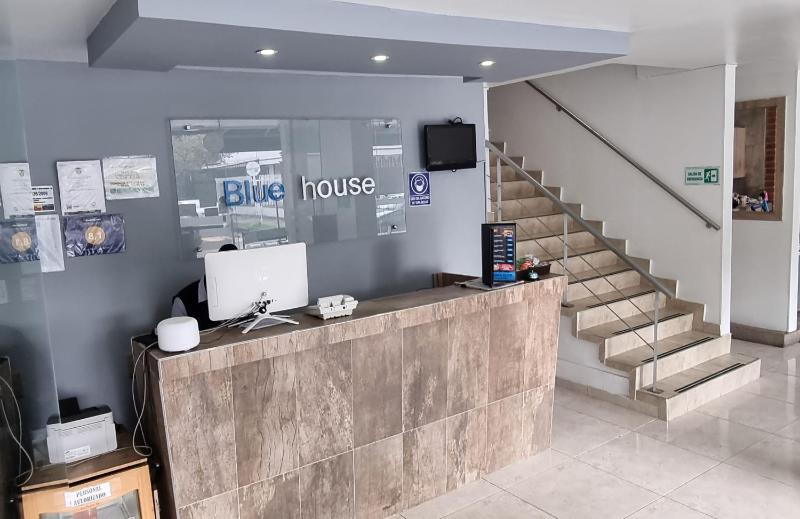 Blue House Corferias - image 1