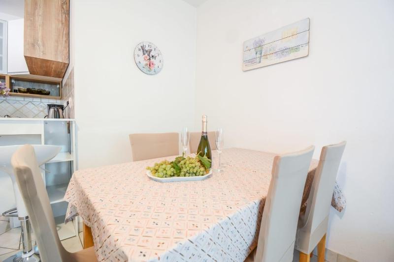 Two-Bedroom Apartment with Terrace image 4