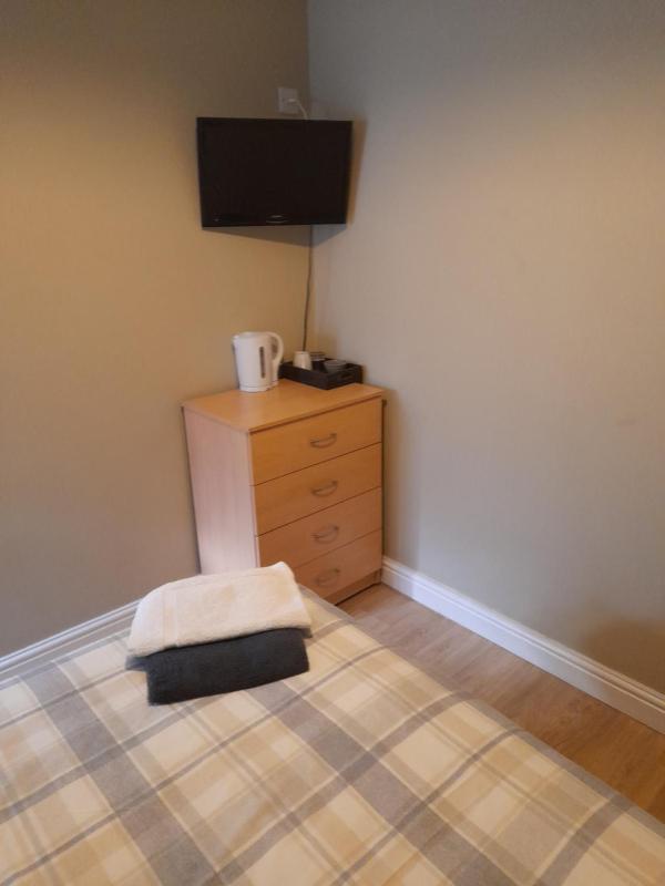 Single Room image 4