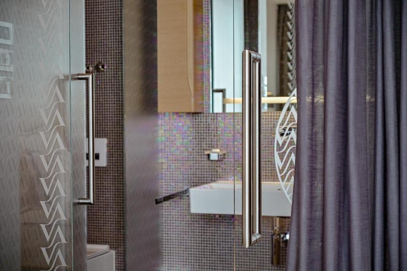 Superior Double Room with Sea View image 3