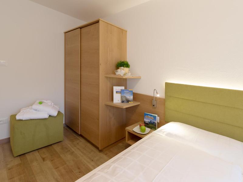 Two-Bedroom Apartment with Balcony image 1