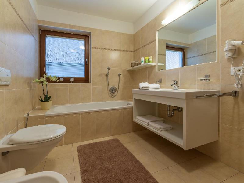 Three-Bedroom Apartment with Balcony - First floor image 1