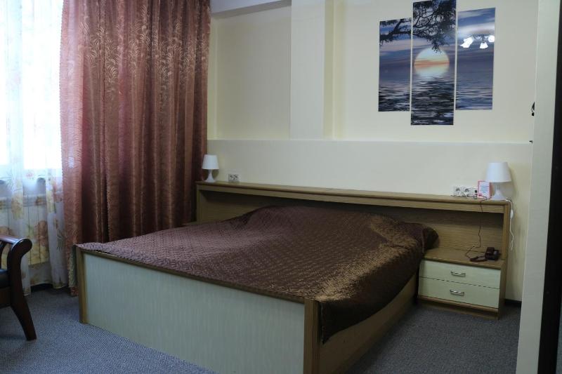 Double or Twin Room image 3