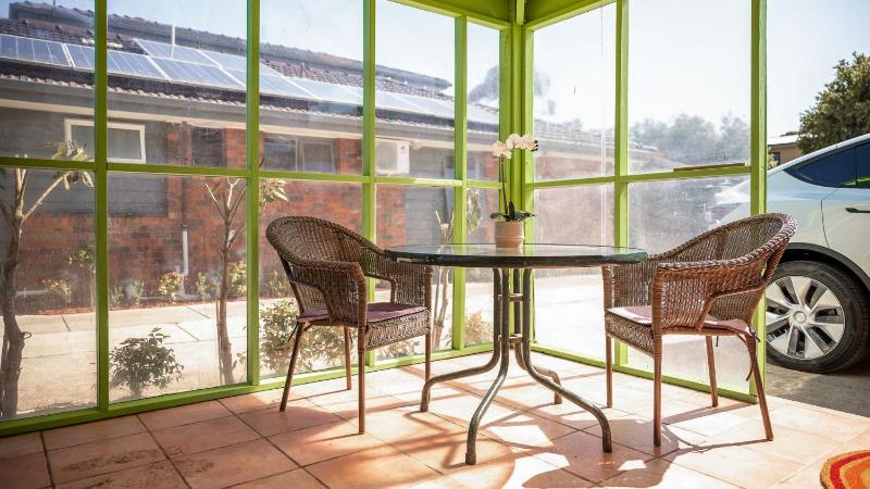 Sunshine Retreat Villa 4 - image 1