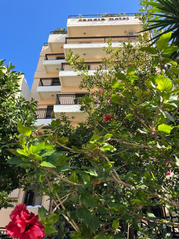 Candia Hotel - image 1