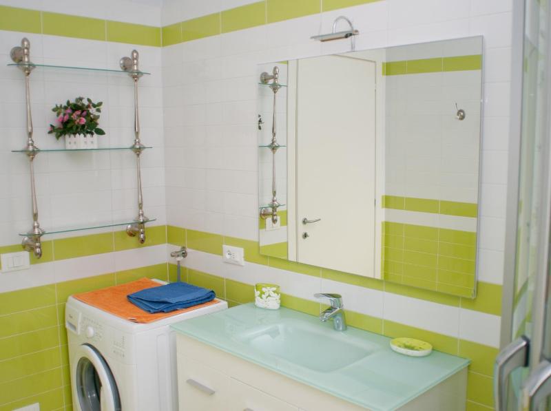 One-Bedroom Apartment with Terrace - Via Antonello da Serravalle image 4