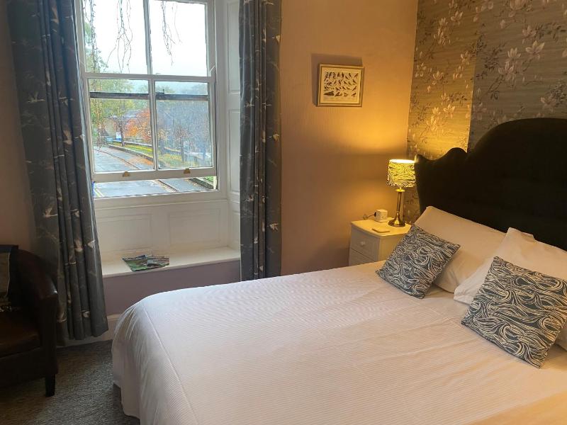 Talbot House Bed & Breakfast and Tearoom - image 5