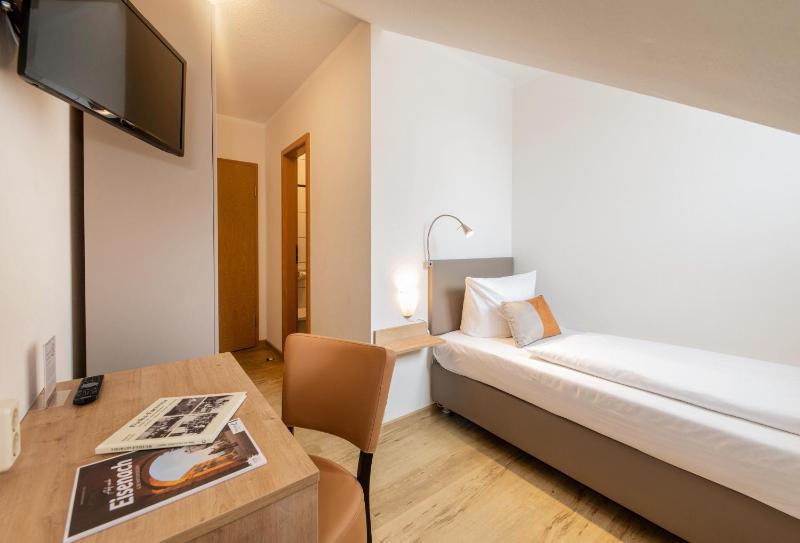 Economy Single Room image 3