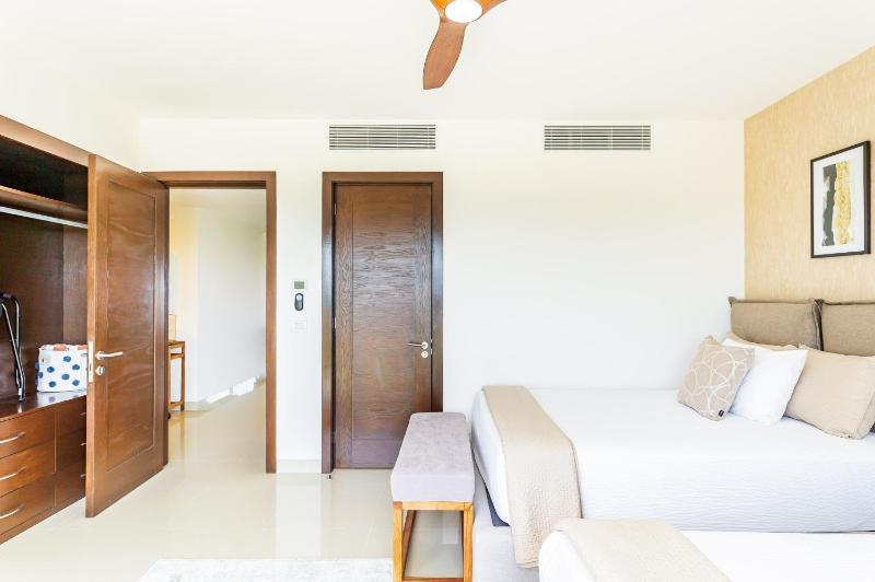 Casa Cielo Ocean View Penthouse condo - image 7