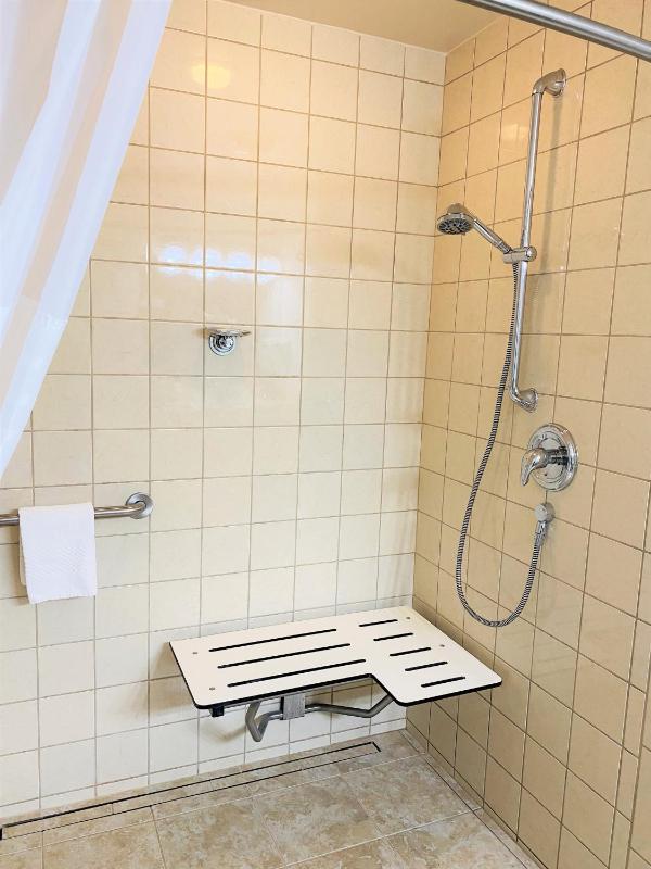 King Room - Disability Access/Non-Smoking image 2