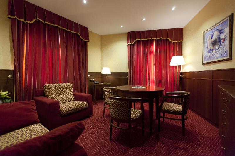 Suite image 2