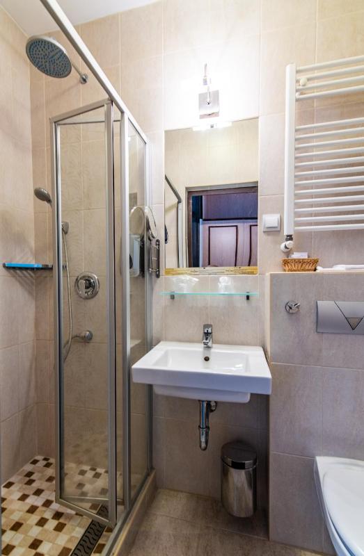 Double Room with Balcony image 1