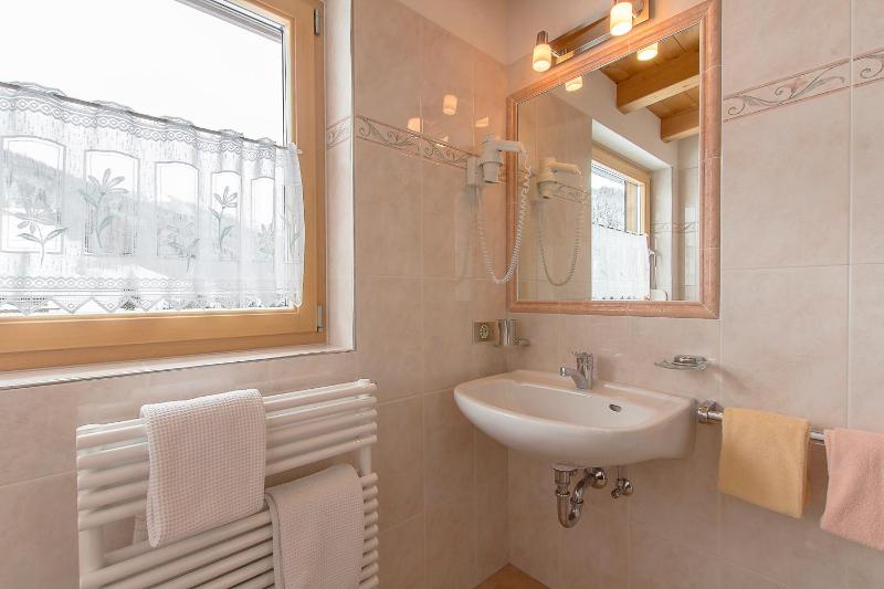 Apartment image 3