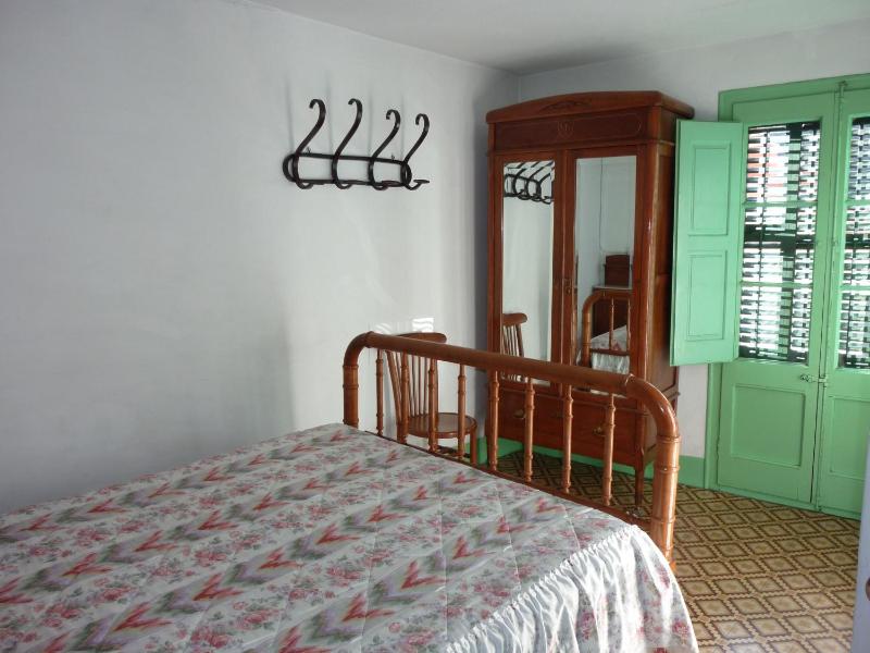 Double or Twin Room with Private Bathroom image 2