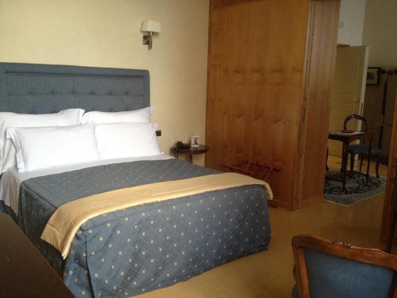 Suite with Sea View image 1