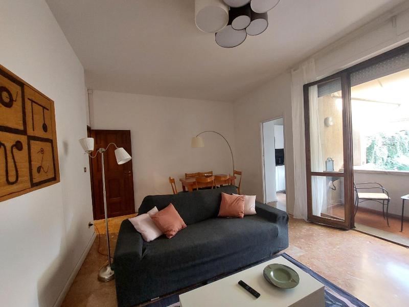 Castiglione Apartment near the center - image 10