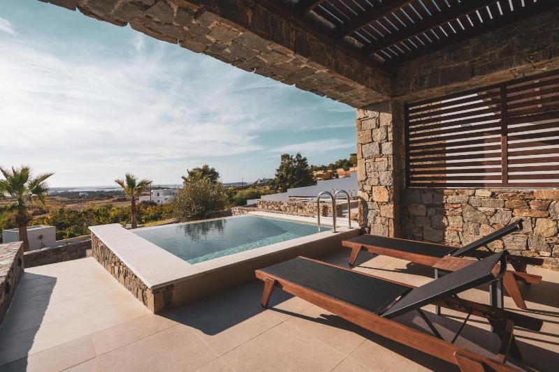 Kouros Blanc Resort & Suites - image 41