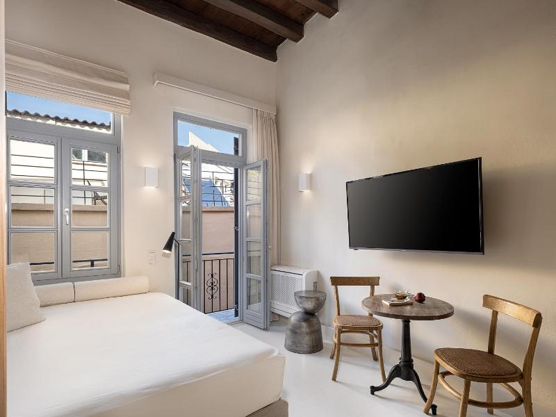 AZADE Chania - image 2