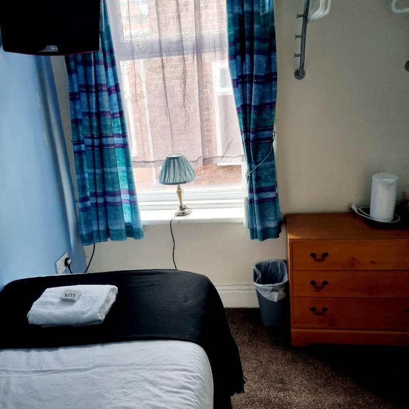 Single Room image 1