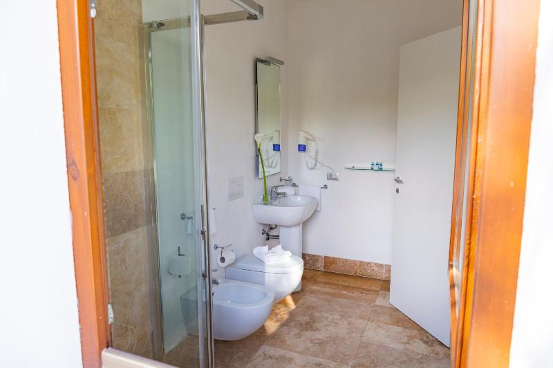 Apartment with Garden View image 3