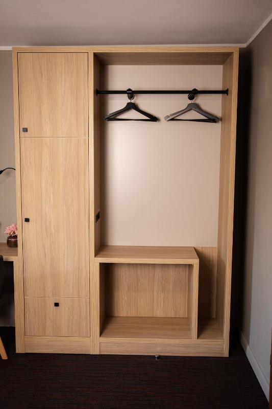 Superior Twin Room image 4