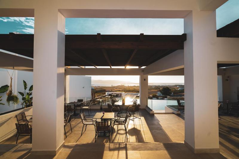 Kouros Blanc Resort & Suites - image 9