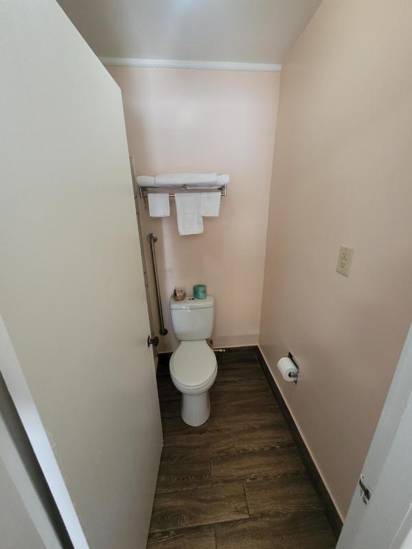 Queen Studio - Disability Access image 3