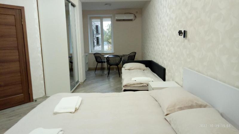 Triple Room with Bathroom image 3