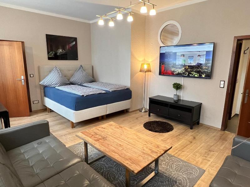 One-Bedroom Apartment image 3