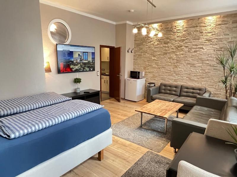 One-Bedroom Apartment image 1