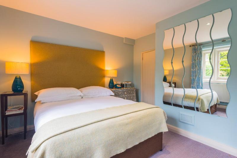 Superior Double Room image 4