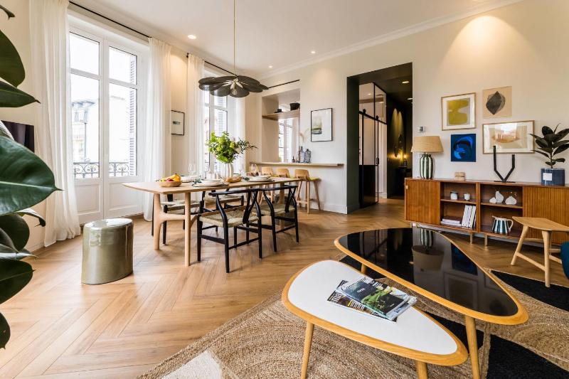 HYGGE KEYWEEK Apt 2 bedrooms with parking in Biarritz city center - image 31