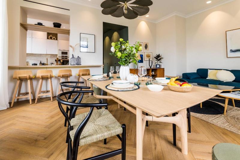 HYGGE KEYWEEK Apt 2 bedrooms with parking in Biarritz city center - image 1