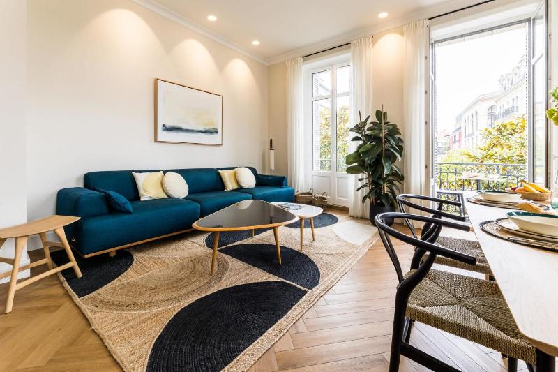 HYGGE KEYWEEK Apt 2 bedrooms with parking in Biarritz city center - image 9