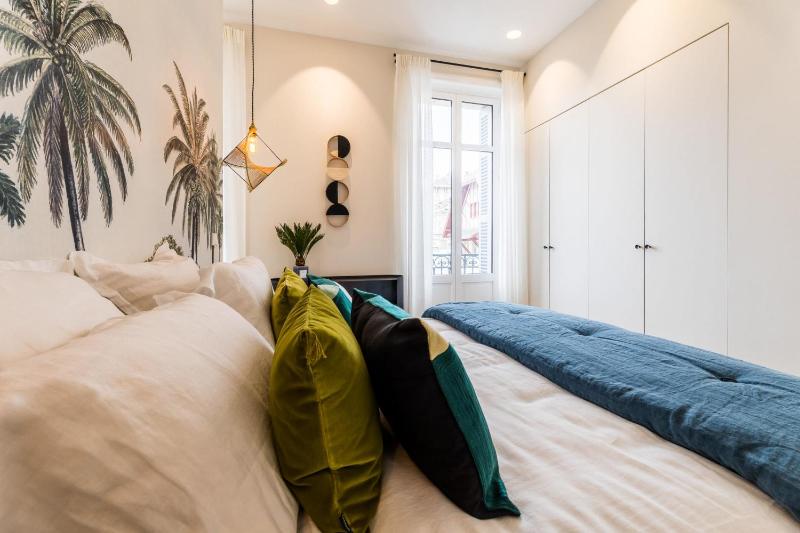 HYGGE KEYWEEK Apt 2 bedrooms with parking in Biarritz city center - image 11
