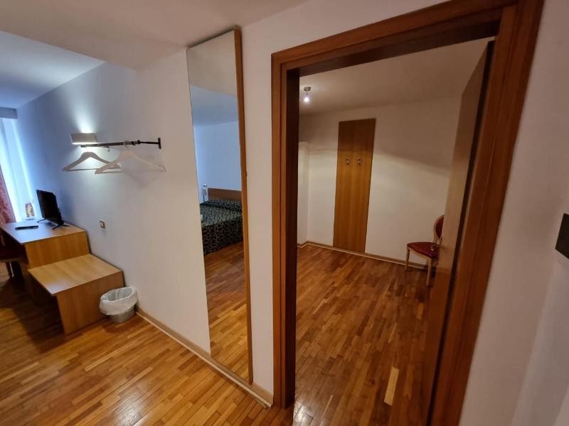 Family Room image 2