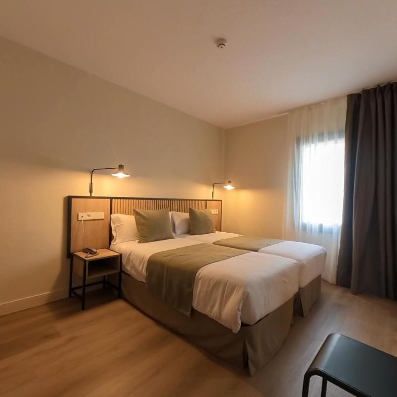 Superior Double Room image 3