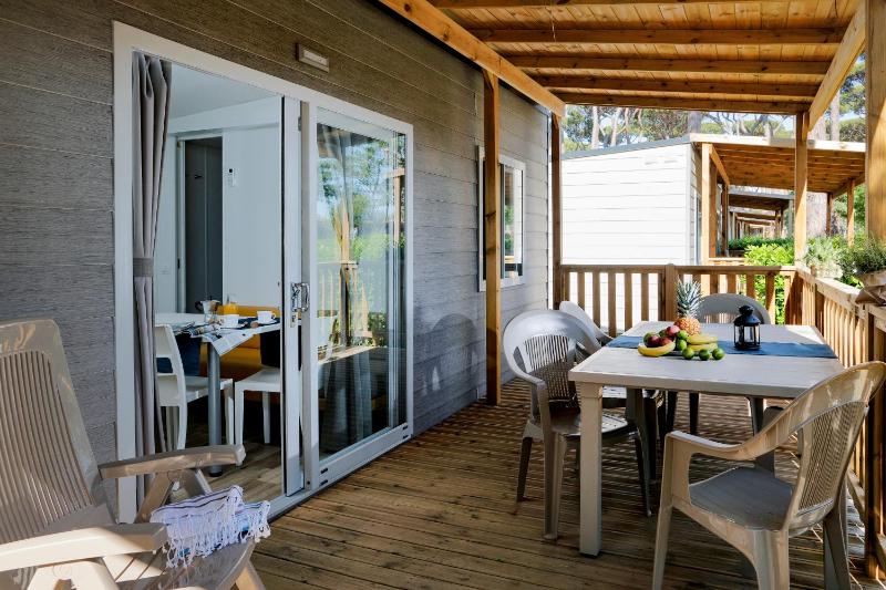 Two-Bedroom Bungalow image 1