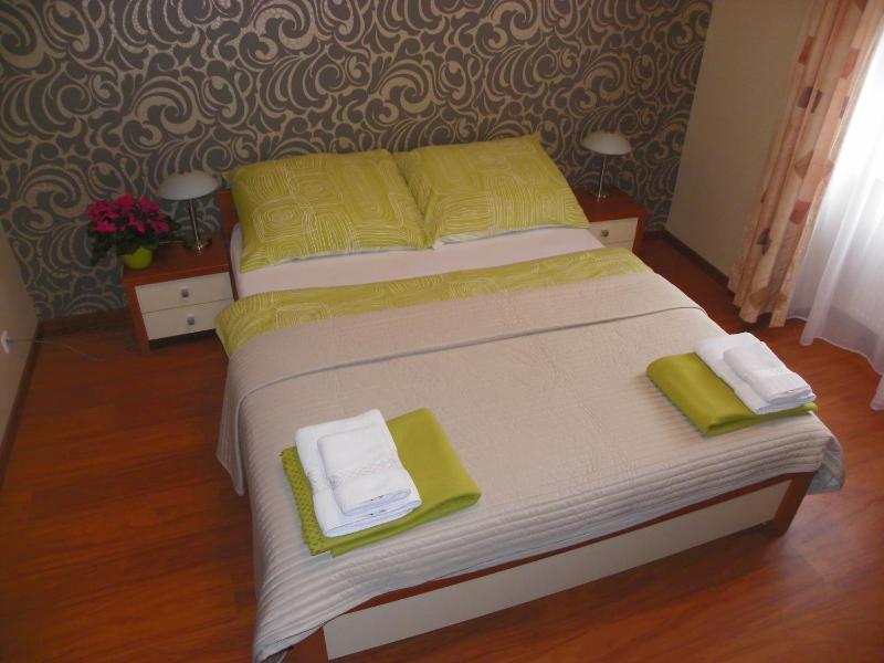 Double Room image 3