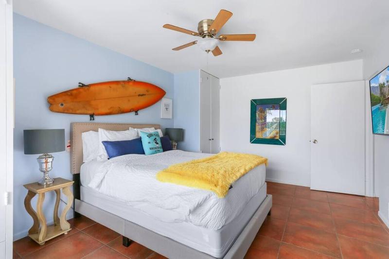 Near Downtown Palm Springs 7 BD 7 BTH 80FT Pool Pickleball - image 3