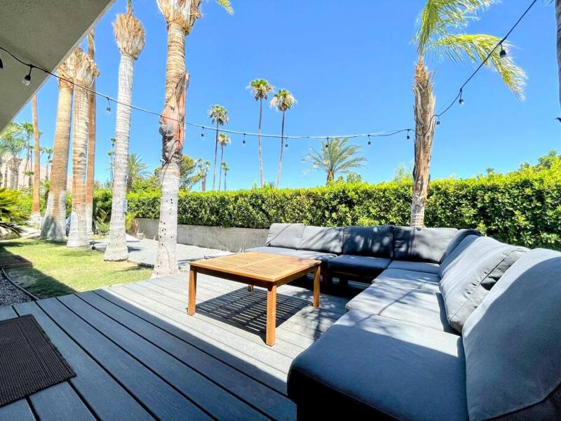 Near Downtown Palm Springs 7 BD 7 BTH 80FT Pool Pickleball - image 47