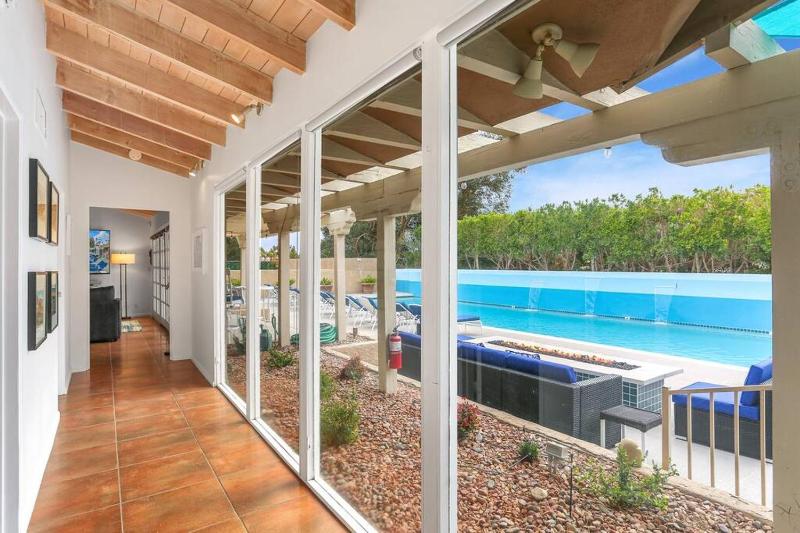 Near Downtown Palm Springs 7 BD 7 BTH 80FT Pool Pickleball - image 21